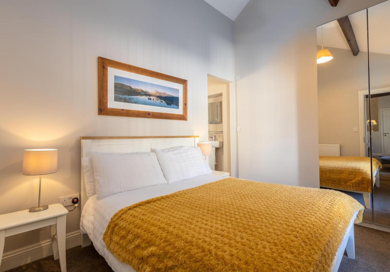 Brampton Holiday Homes - The Mews Apartment ภายนอก รูปภาพ